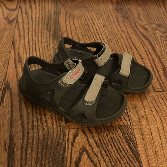 CROCS Other - CROCS velcro sandal Size 10